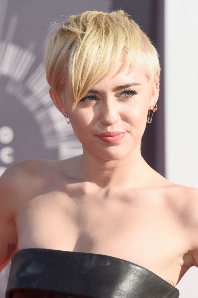 Miley Cyrus VMA Hairstyle 2014